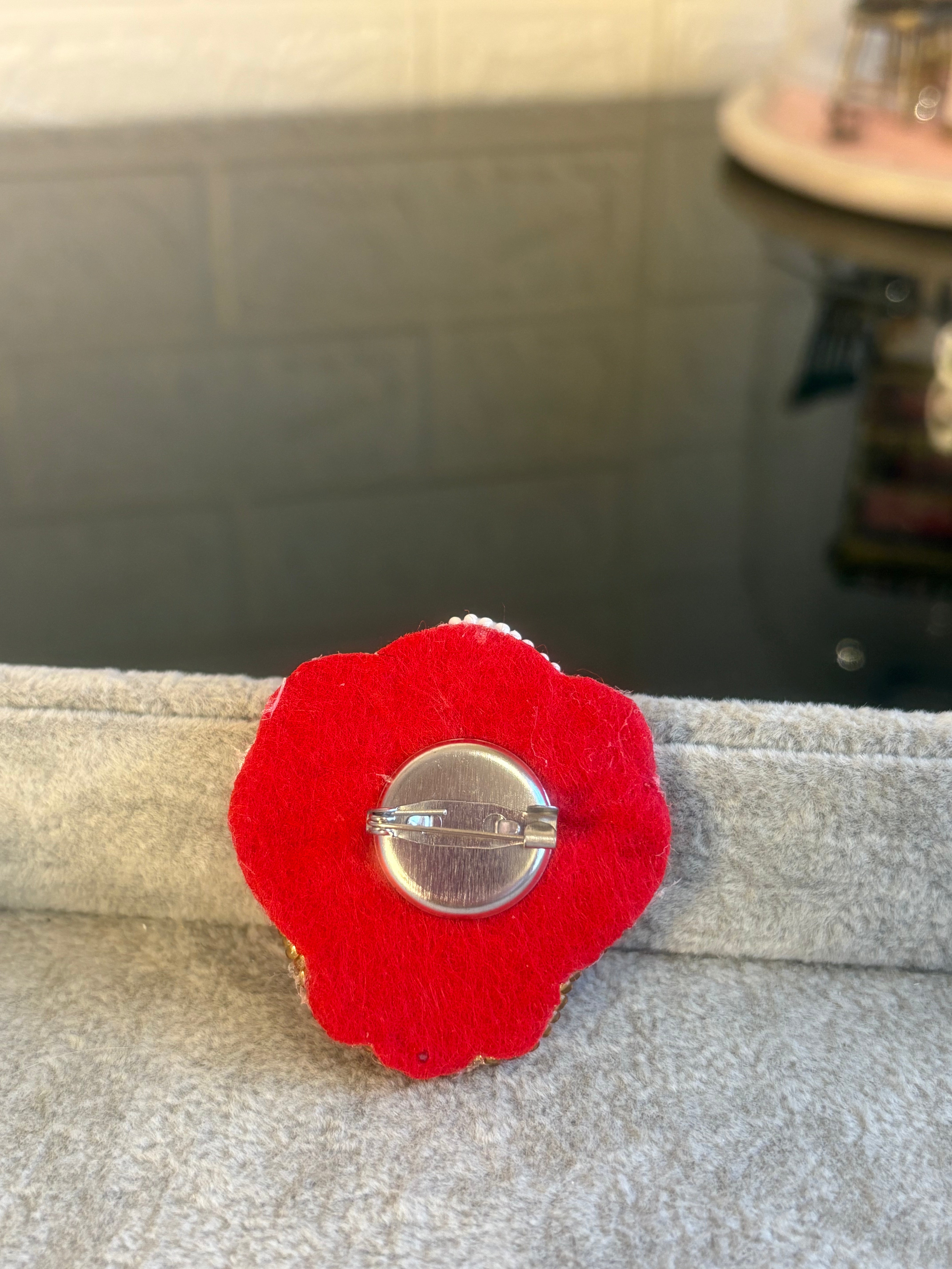 Shell-f Love Brooch