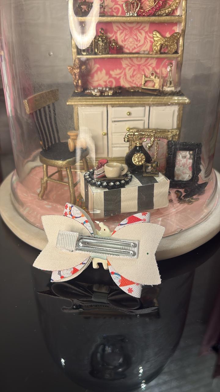 Merry Teddy Twist Hairbow